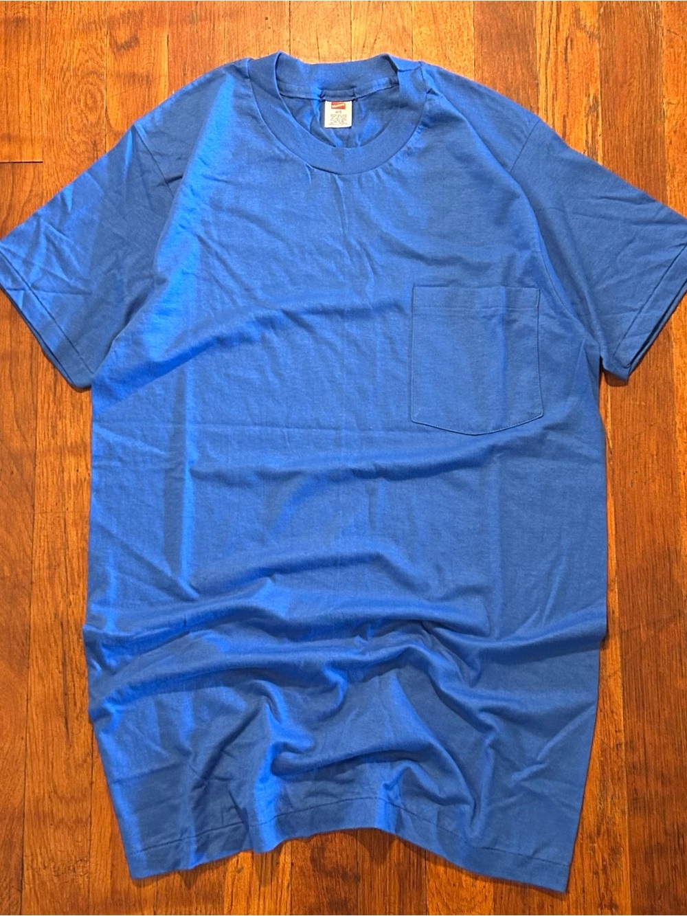 Vintage ‘70s Hanes USA Single Stitch Blue Cotton Crewneck Pocket T-shirt M NWOT